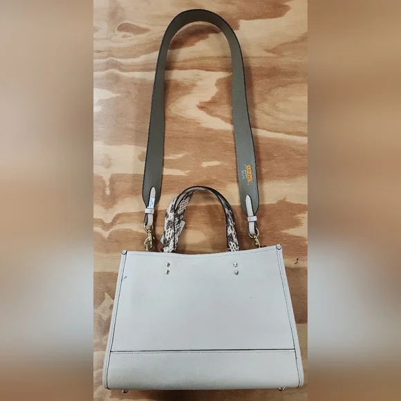 Coach X Basquiat Dempsey Carryall With The Basquiat Strap - Picture 10 of 16